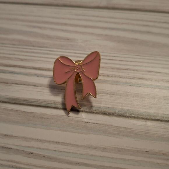 Cute Cartoon Bow Enamel Pin - Picture 1 of 3